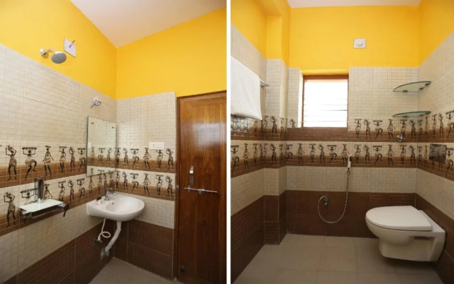 OYO 28078 Golden Villa Guest House