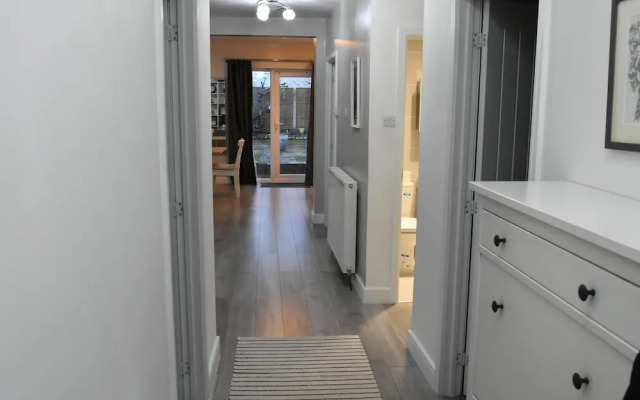 Charming Wembley Home Near Wembley Stadium