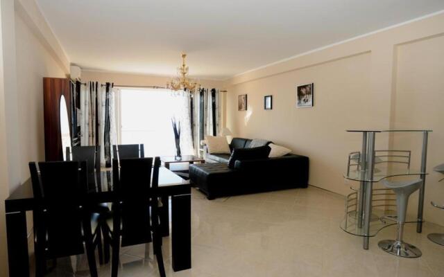 Kapriz Apartments