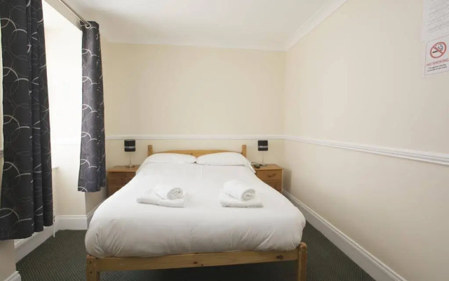 All Seasons Lodge Hotel
