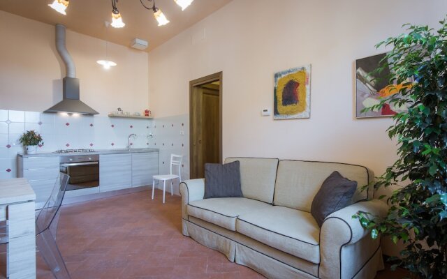 House in Florence Red