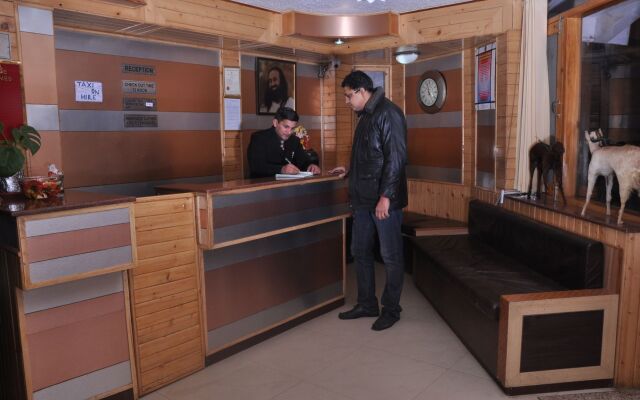 Hotel Prestige