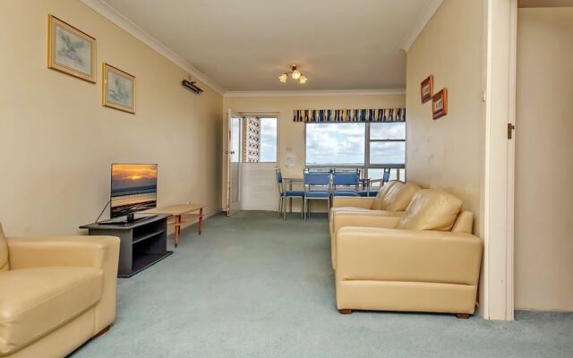 Quarterdeck, Unit 4/12 Magnus Street