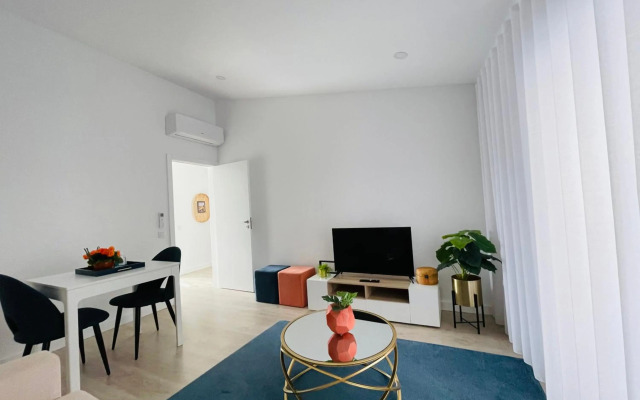 Central Tiled Apartment