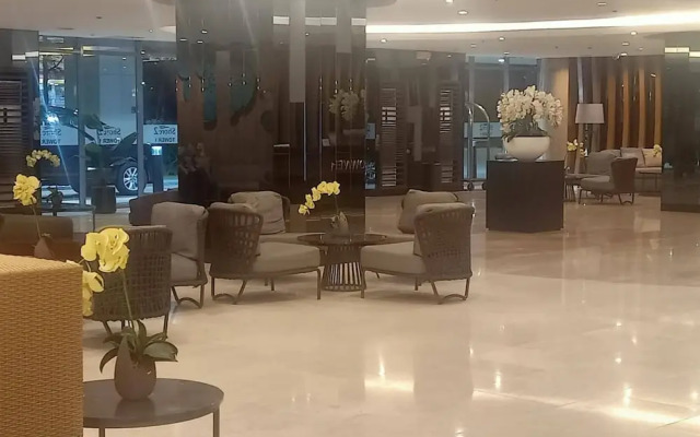 Len's Den - Flat in Pasay City Mall of Asia Manila