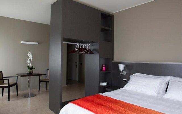 Zara Rooms & Suites