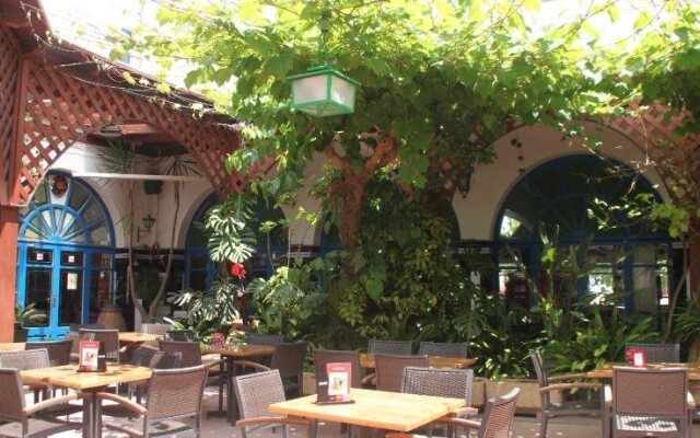 Hotel Rovira