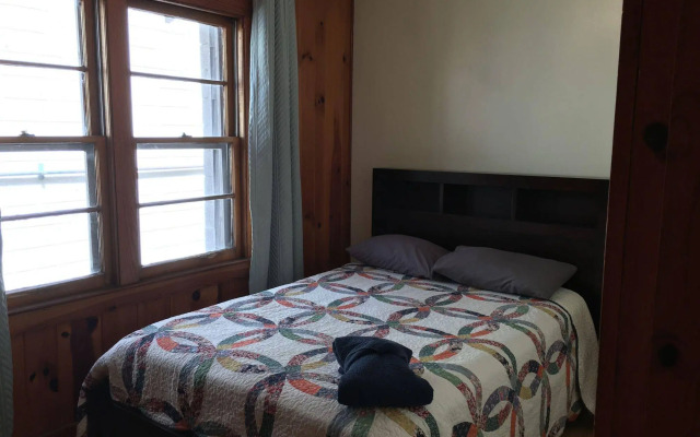 Marshall's Creek Rest Motel
