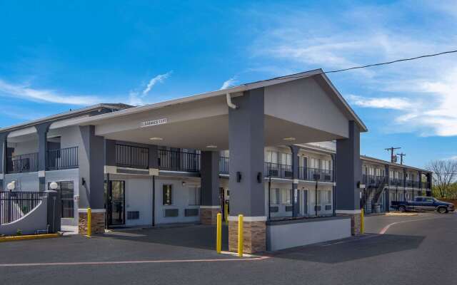 Econo Lodge Waco North I-35