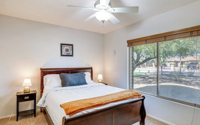 Outdoor Oasis: Family-Friendly Home In Scottsdale!
