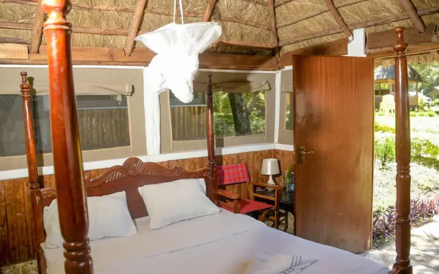 Giraffe Hills Mara Camp