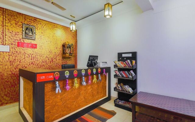 OYO 15449 Hotel Padma