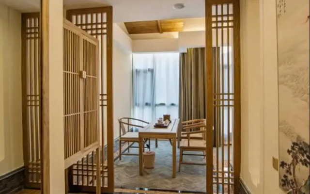 Wuyishan Old Street Hill Lodge