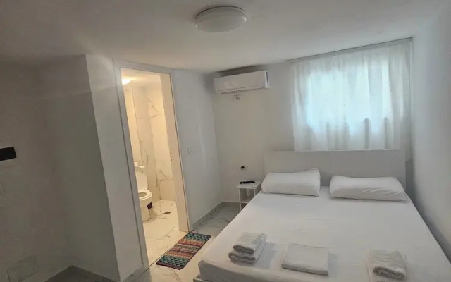 Enles Hostel