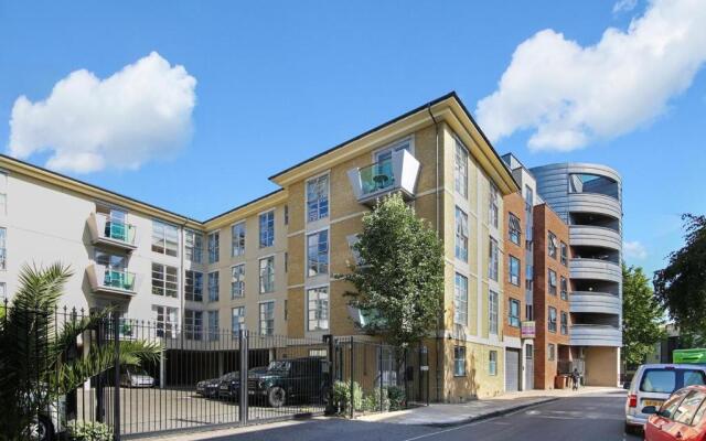 GRANGE City 2 Bed Modern Apartment by Tower Bridge London Bridge