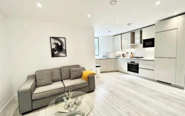 Queens Luxury Apartments