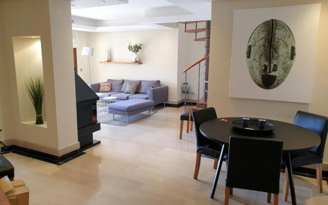 Beach Front Penthouse with Own Pool. BP8B