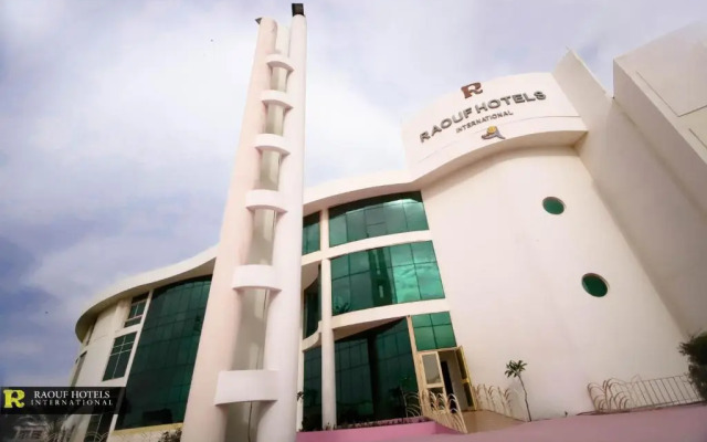 Raouf Star