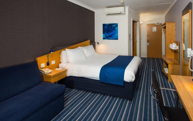 Holiday Inn Express Birmingham - Snow Hill by IHG