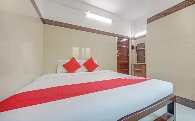 Ammayi Hotel by OYO Rooms