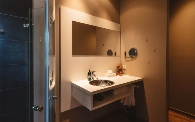 Superbude Altona Paradise