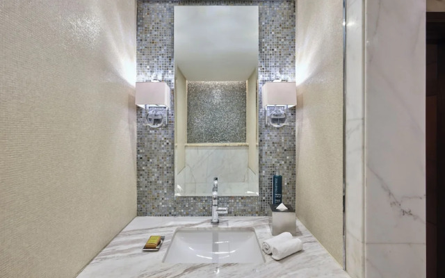 Hilton Cairo Nile Maadi