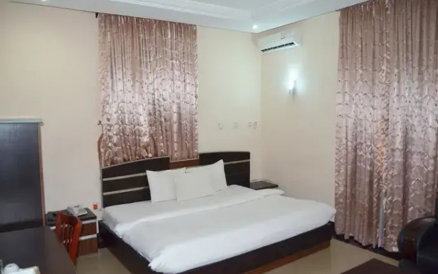 Harmonia Hotel