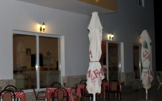 Hotel Pantheon, Kefalos