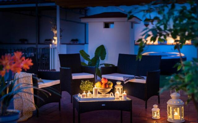 Barrio Santa Cruz HSH