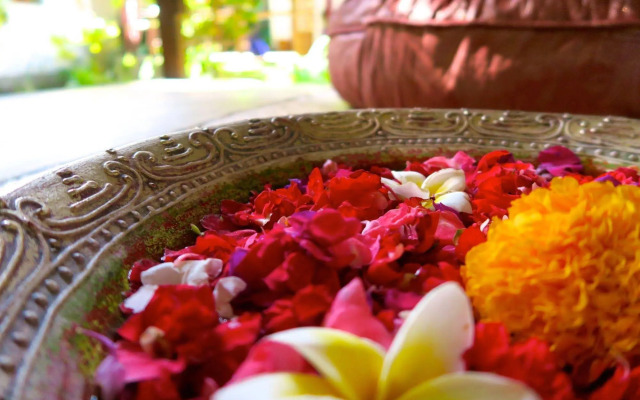 Cili Emas Oceanside Resort