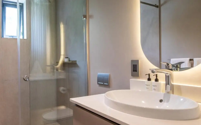 Stunning Camps Bay Holiday Oasis Solange Residence