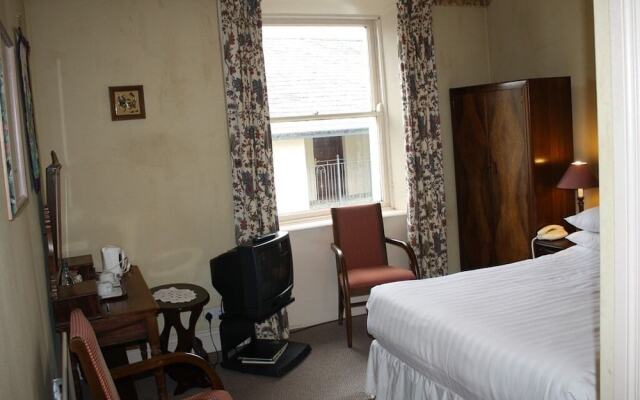 Woodhill House