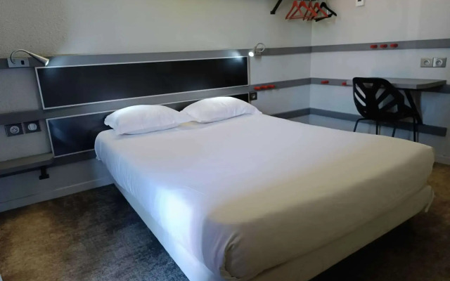 Enzo Trappes by Kyriad Direct