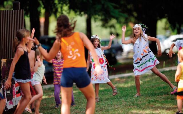 Maistra Camping Koversada Uncovered Naturist Mobile homes