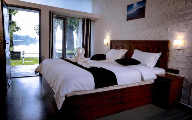 S River Resorts