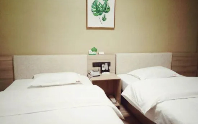 Chaohu Zhongxin Business Hotel