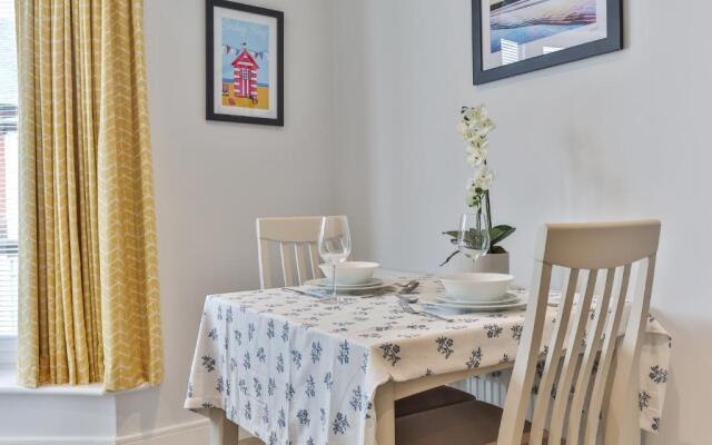 13 Belle House - Apartment 2