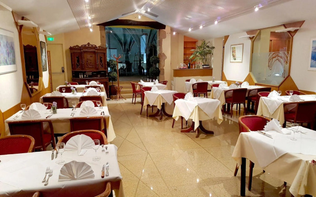 Hotel De Paris