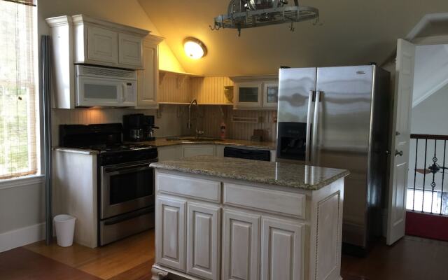 The Big Green House Bed & Breakfast