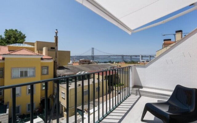 Lisbon Apartments near River
