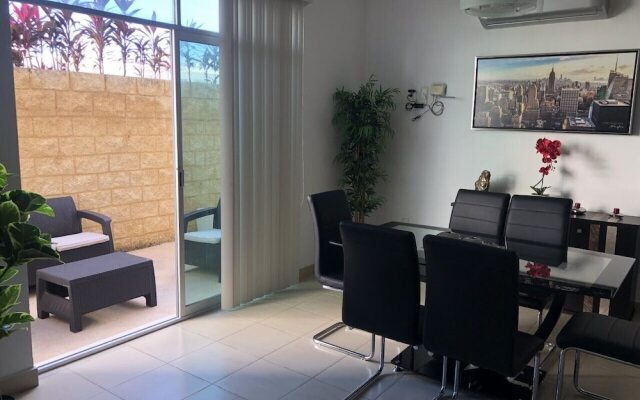 Playa Suites Apartment