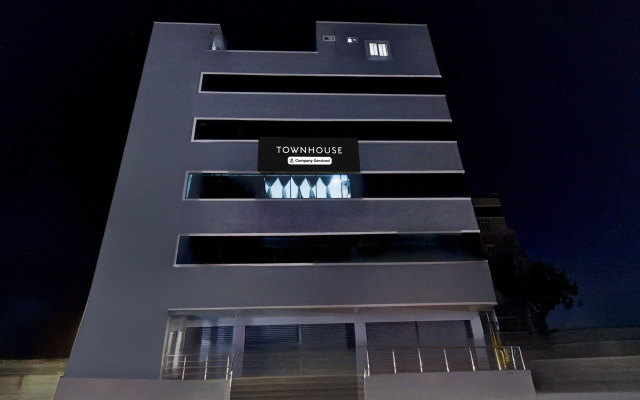 Super Townhouse Kukatpally North Formerly Munagala Arcade