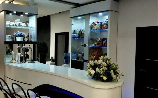 Hotel Junior 2
