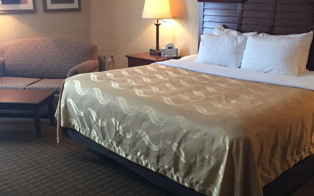 Quality Inn Pittsburgh Airport