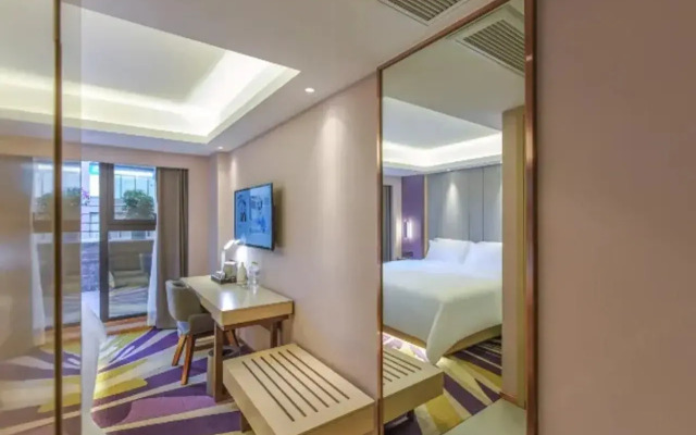 Lavande Hotel (Chongqing Nanping Pedestrian Street Wanda Plaza)