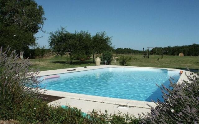 Gîte Orbigny, 4 pièces, 8 personnes - FR-1-381-199