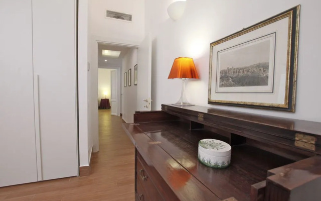 Sleep in Italy - SpanishSteps Apartments