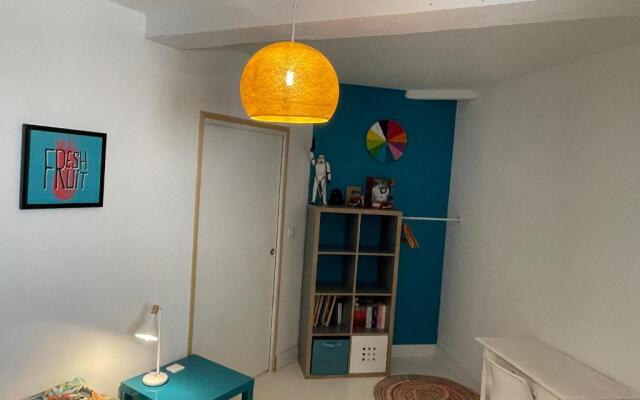 Appartement au centre de la Venise provençale