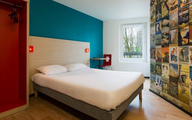 hotelF1 Cergy