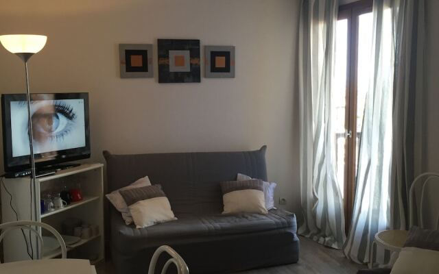 Scenic Apartment in Fleury With Balcony Near Sea